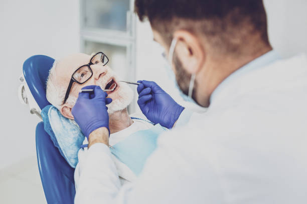 Best Emergency Tooth Extraction in Pho, IL